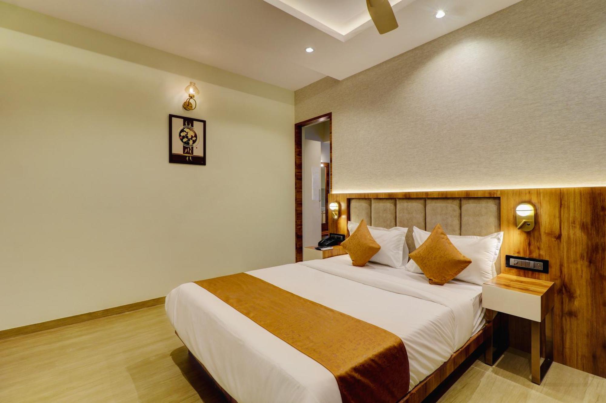 Home2 Suites And Service Apartments, Mumbai Airport ภายนอก รูปภาพ